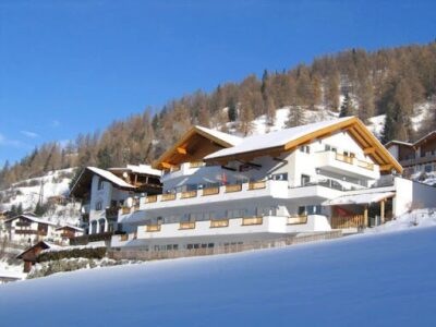 Schönes Hotel in alpiner Traumlage, 6528 Fendels, Hotels