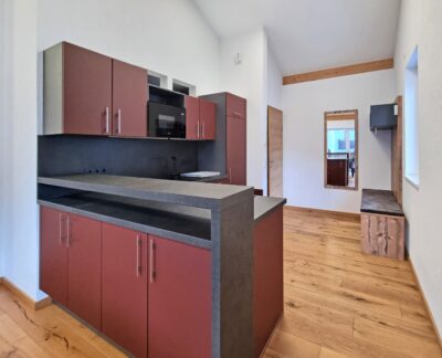 Moderne 3-Zimmer-Wohnung – ideal für touristische Vermietung, 6653 Stockach, Dachgeschoß