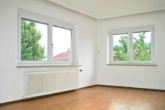 Bild - Haus mit Wohnung und Gewerbe – neuer Preis!