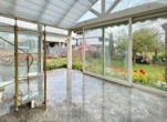 Bild - Haus mit großem Garten und Gestaltungspotenzial
