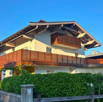 Stilvolle Haushälfte mit traumhafter Aussicht auf den Wilden Kaiser – inkl. 2 Carportplätzen, 6380 St. Johann in Tirol (Österreich), Doppelhaushälfte